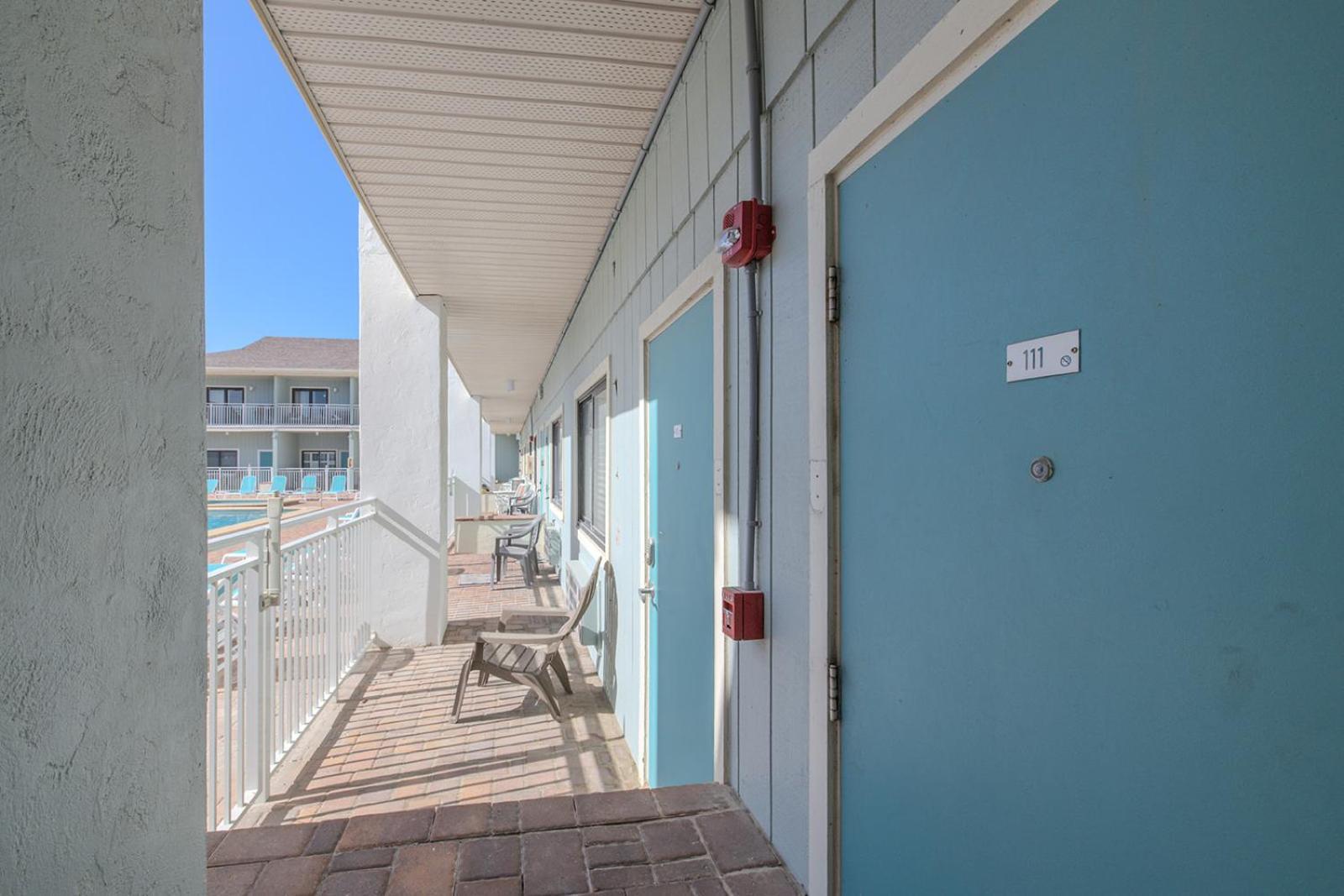 Coastal Waters Hotel New Smyrna Beach Exterior photo