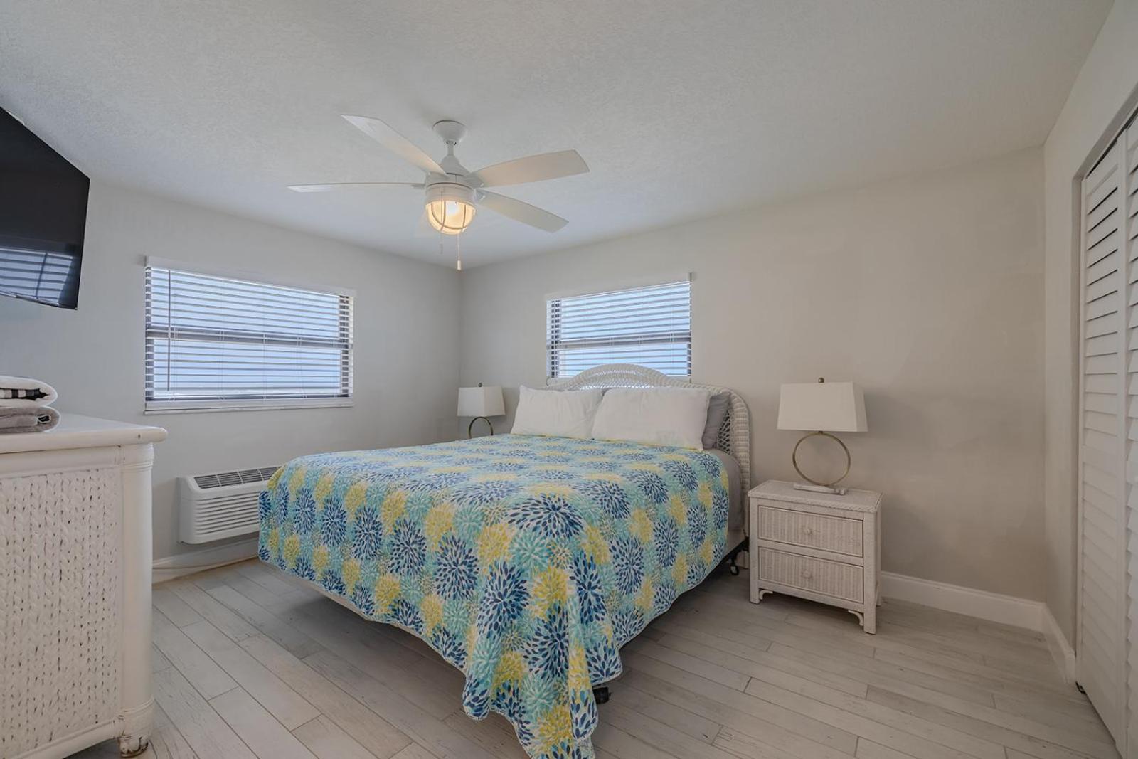Coastal Waters Hotel New Smyrna Beach Exterior photo