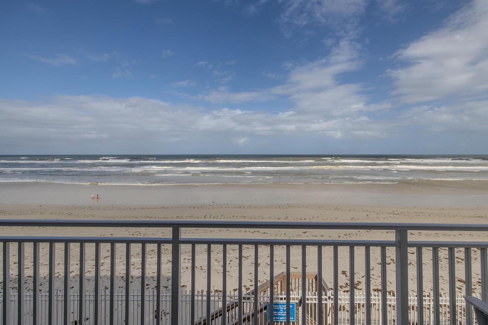 Coastal Waters Hotel New Smyrna Beach Exterior photo